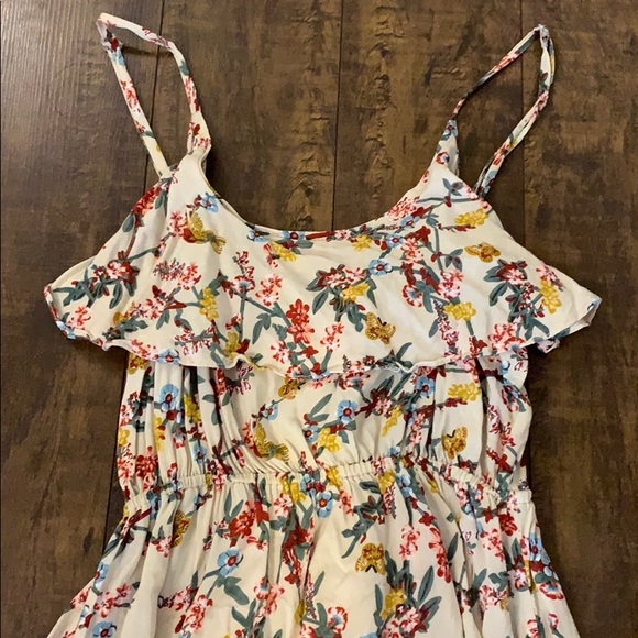 Beautiful lightweight floral dress from Barcelona - Picture 2 of 4